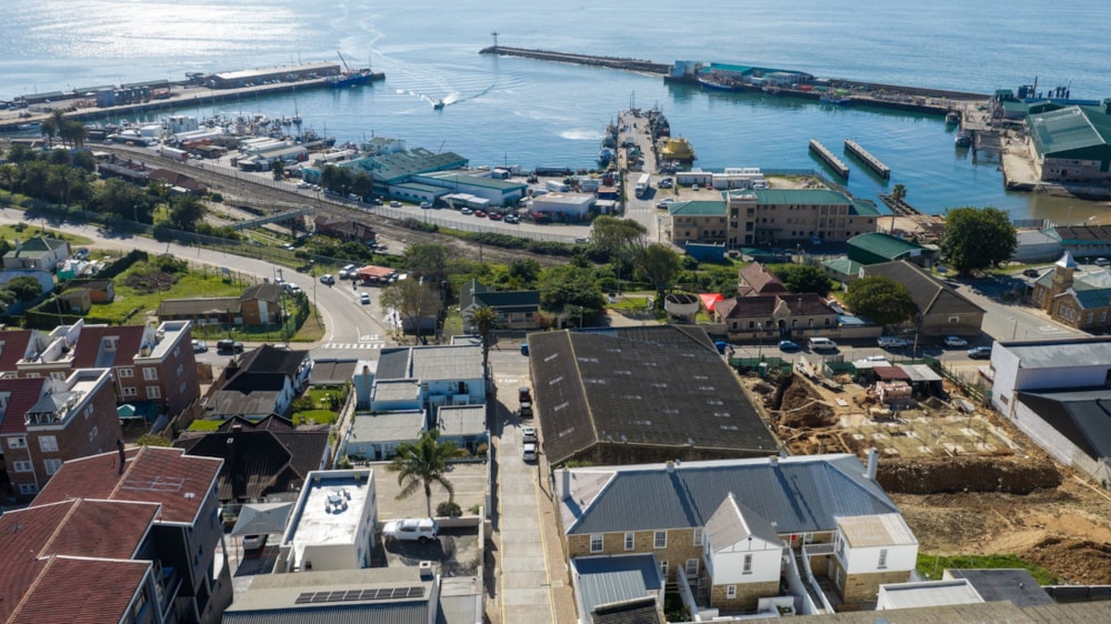 Townhouse for sale in Mossel Bay Central - 1MB1744149 Townhouse for sale in Mossel Bay Central - 1MB1744149