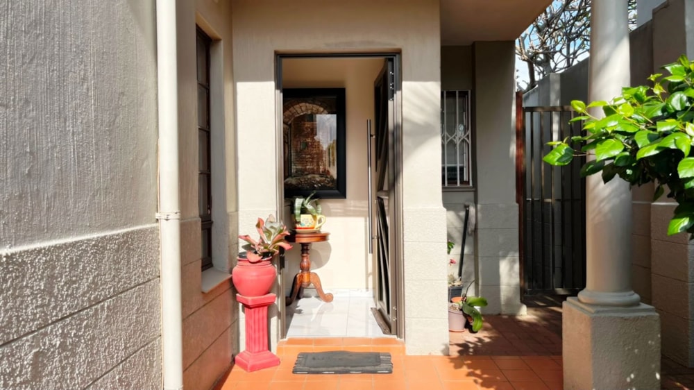 Townhouse for sale in uMhlanga Rocks - 1ND1746532 Townhouse for sale in uMhlanga Rocks - 1ND1746532
