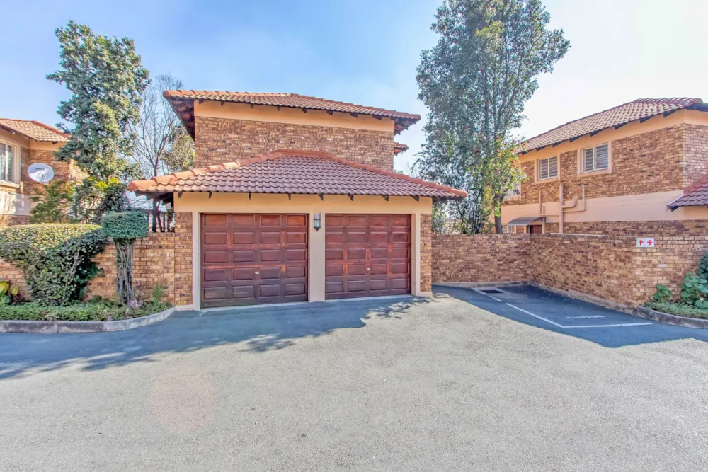 Townhouse for sale in Kyalami Hills - MR1745295 Townhouse for sale in Kyalami Hills - MR1745295