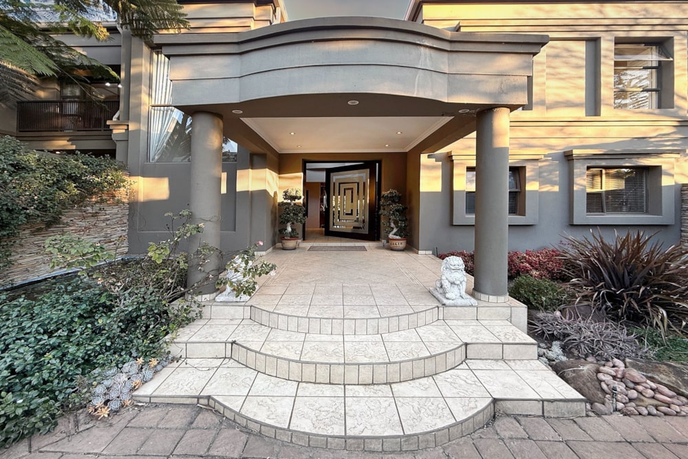 Double-storey house for sale in Kyalami Estates - MR1745167 Double-storey house for sale in Kyalami Estates - MR1745167