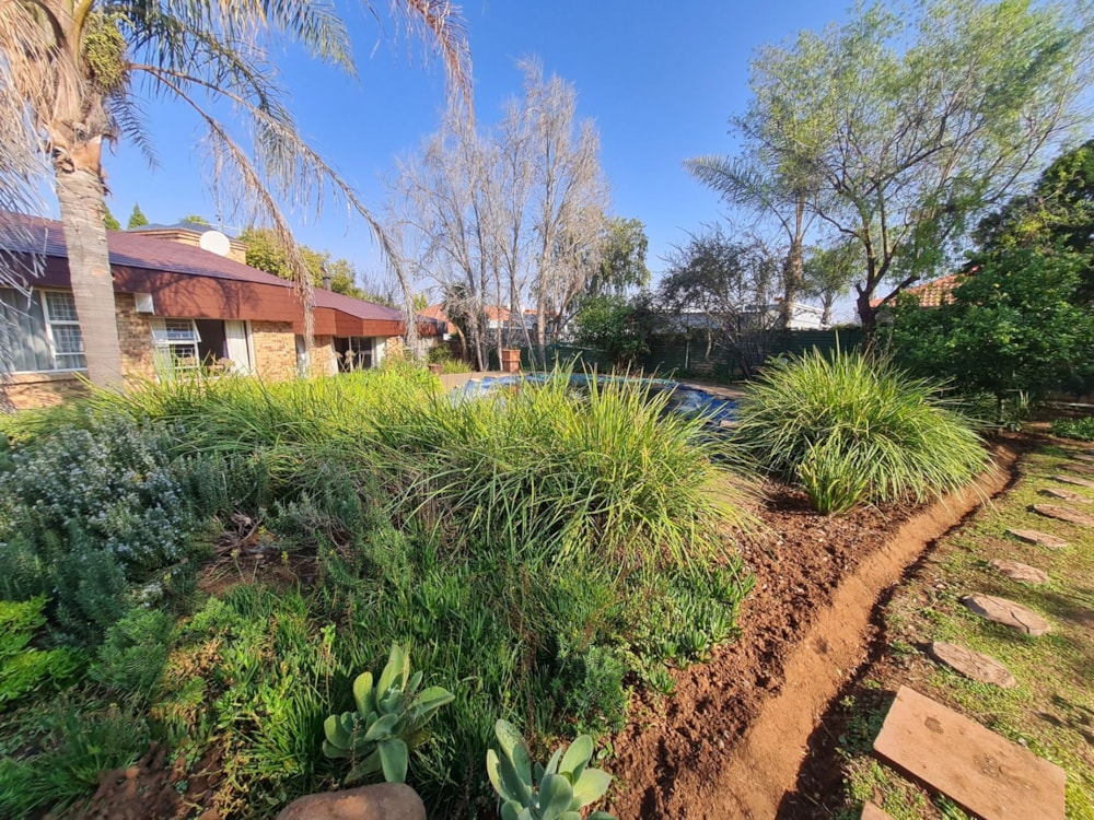 House for sale in Heuwelsig, Bloemfontein - 1BX1746701 House for sale in Heuwelsig, Bloemfontein - 1BX1746701