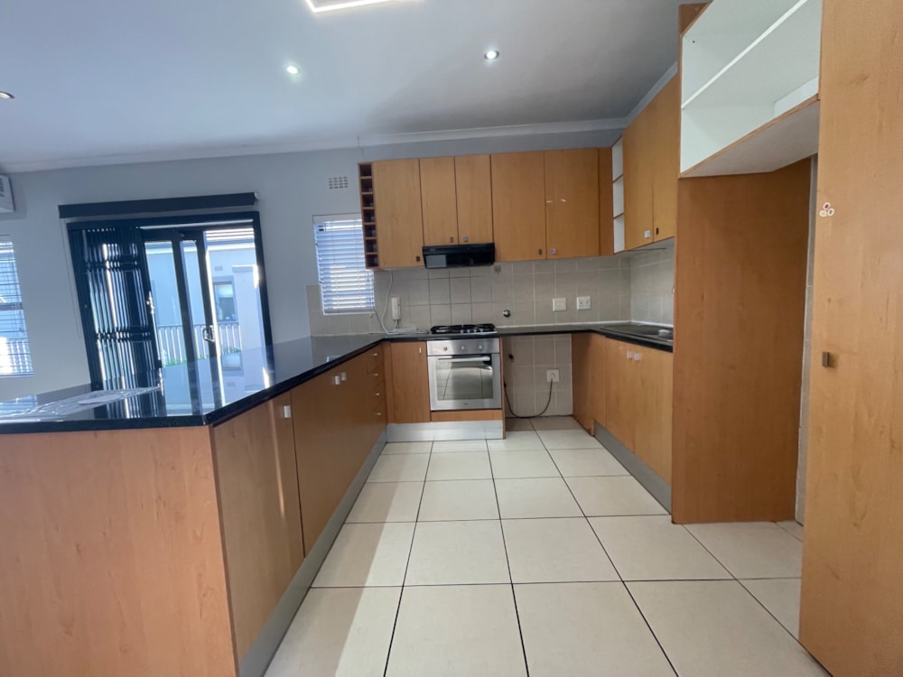 House to rent in Plattekloof - 1PLA1747374