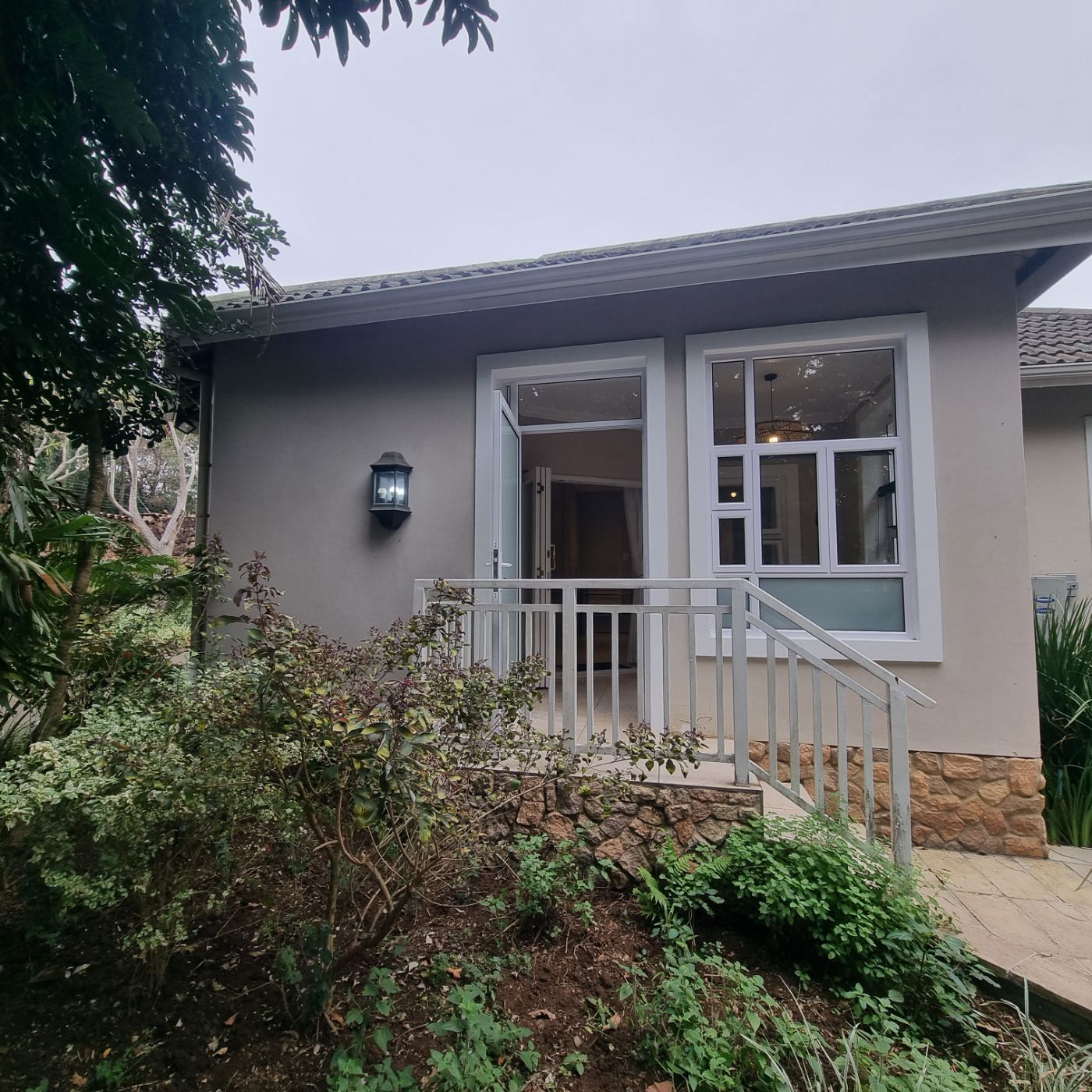 Townhouse to rent in Kloof - 1KF1744744