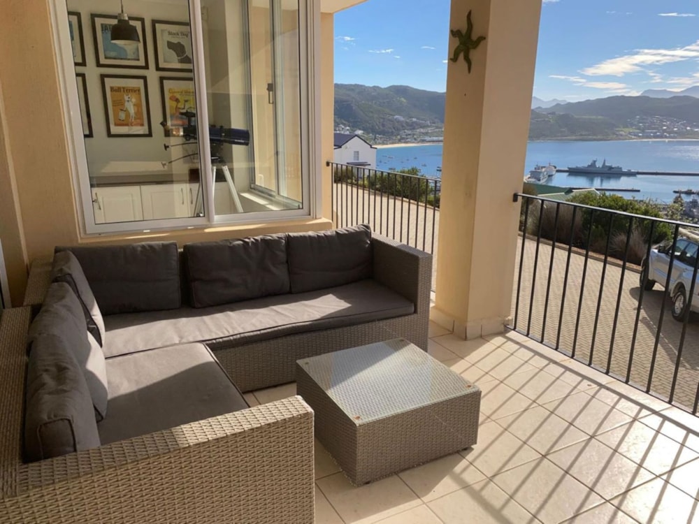 Apartment for sale in Simons Town - FH1745653 Apartment for sale in Simons Town - FH1745653