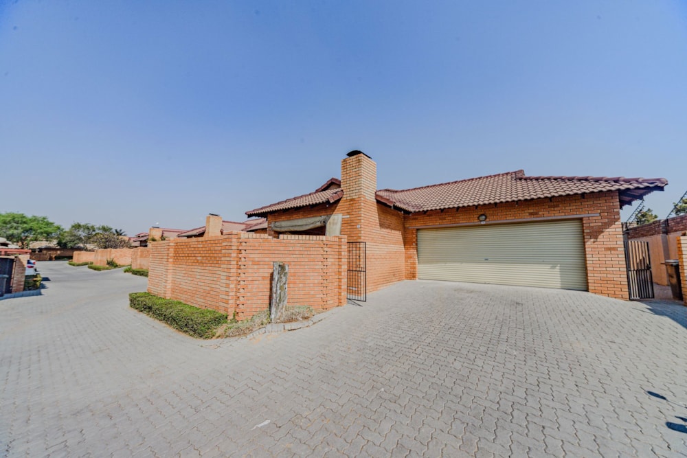 Townhouse to rent in Paramount Estate - PTL1746658 Townhouse to rent in Paramount Estate - PTL1746658