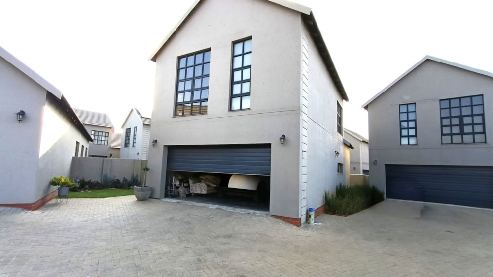 Townhouse to rent in Woodland Hills Bergendal - 1BX1744548