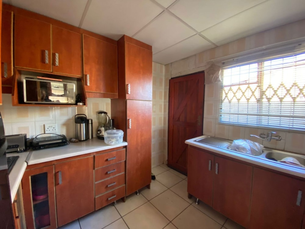 House for sale in Rocklands, Kagisanong - 1BX1745071 House for sale in Rocklands, Kagisanong - 1BX1745071