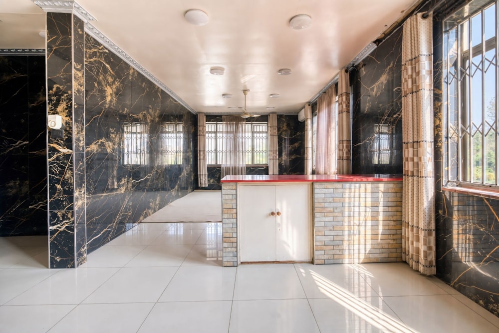 Apartment for sale in Athlone Park - 1WB1746461 Apartment for sale in Athlone Park - 1WB1746461