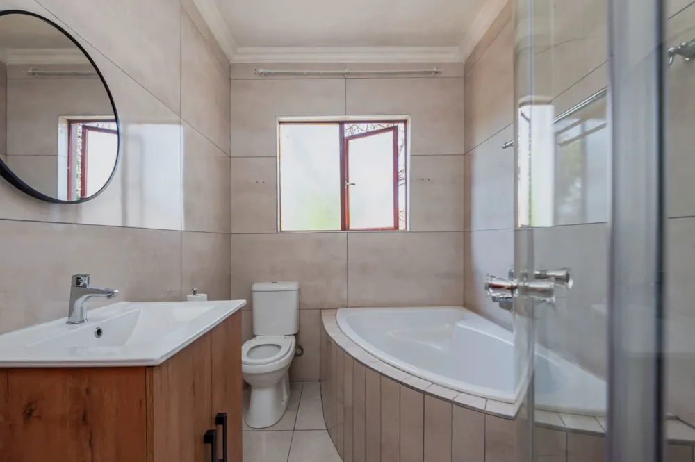 Townhouse for sale in Mondeor - 1GV1746973 Townhouse for sale in Mondeor - 1GV1746973