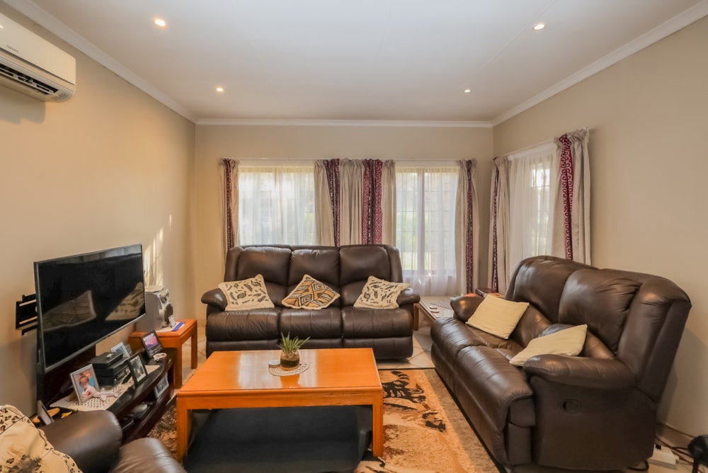 Townhouse for sale in The Coves - 1HR1744350 Townhouse for sale in The Coves - 1HR1744350