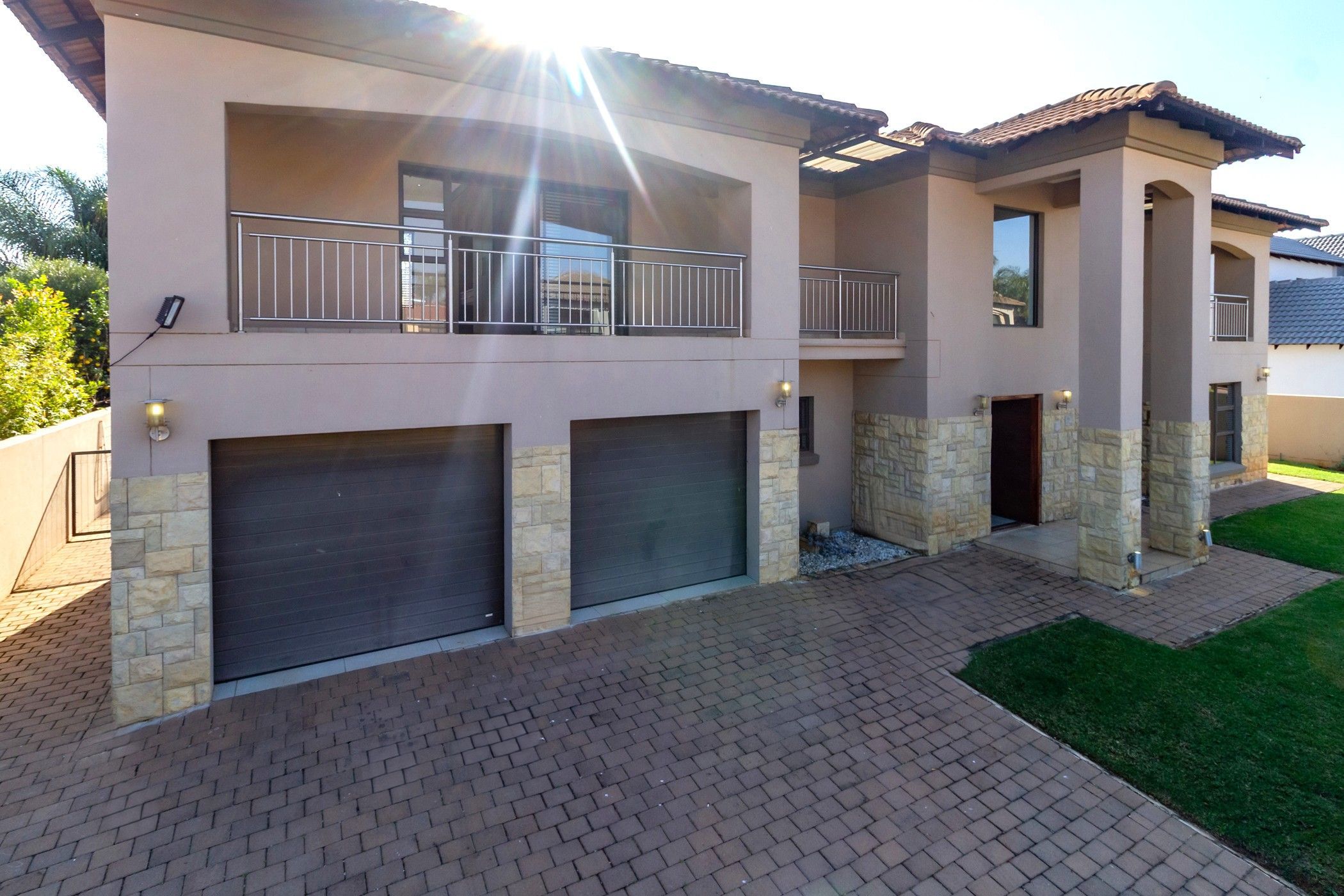 Security estate home for sale in Melodie - 1HR1744504