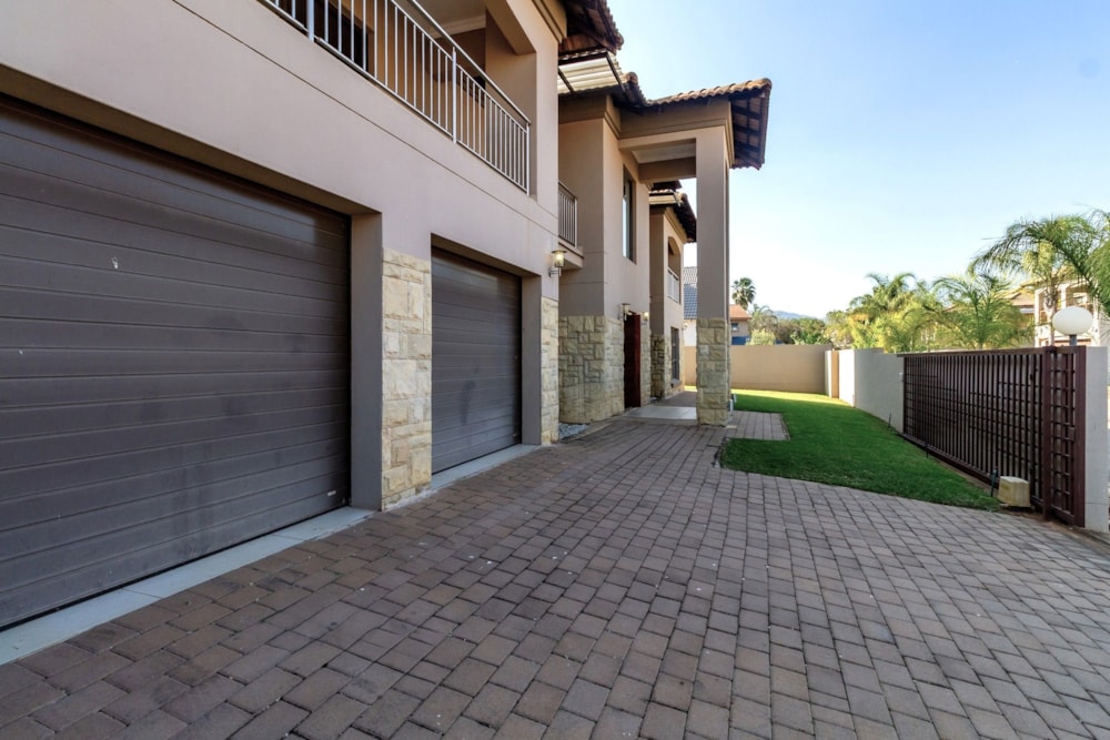 Security estate home for sale in Melodie - 1HR1744504 Security estate home for sale in Melodie - 1HR1744504