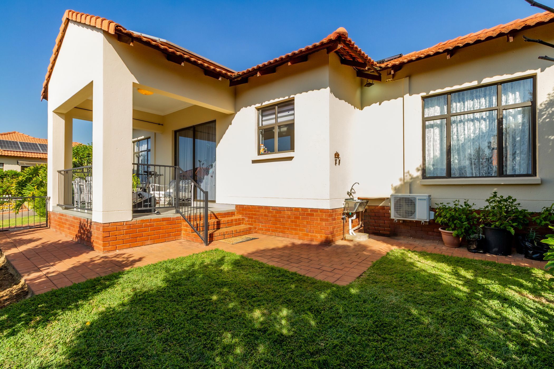 Security estate home for sale in Xanadu - 1HR1748953