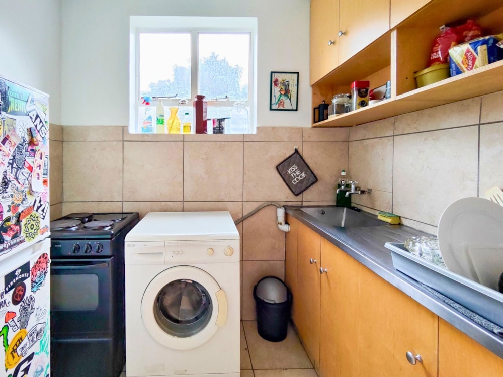 Bachelor apartment for sale in Morningside, Durban - 1DBN1746293