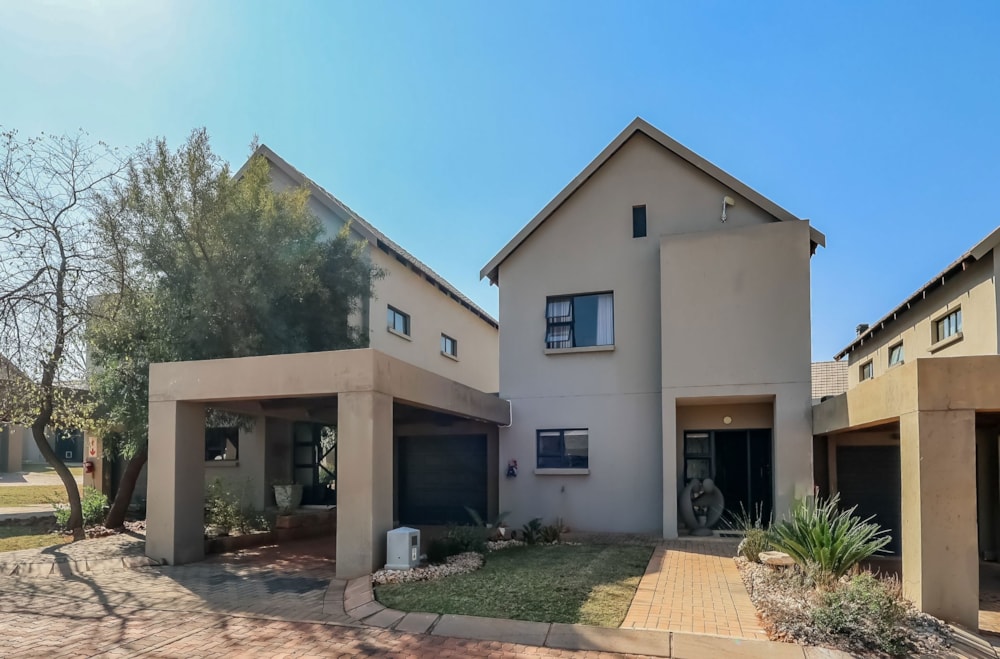 Townhouse for sale in Leloko Estate - 1HR1746430 Townhouse for sale in Leloko Estate - 1HR1746430