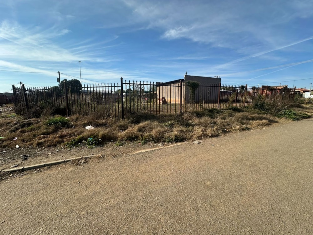 Residential vacant land for sale in Rocklands, Kagisanong - 1BX1745661 Residential vacant land for sale in Rocklands, Kagisanong - 1BX1745661