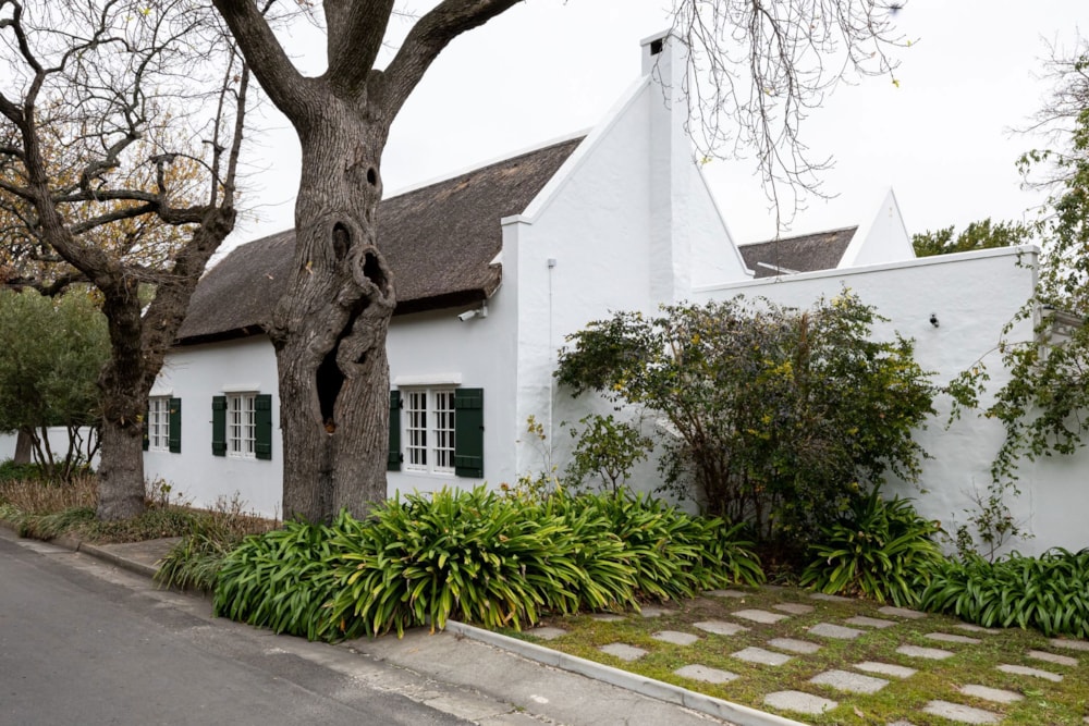 Single-storey house for sale in Franschhoek - FWI1745596 Single-storey house for sale in Franschhoek - FWI1745596