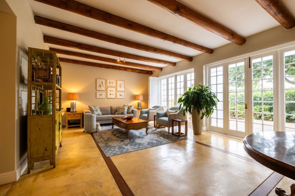 Single-storey house for sale in Franschhoek - FWI1745596 Single-storey house for sale in Franschhoek - FWI1745596