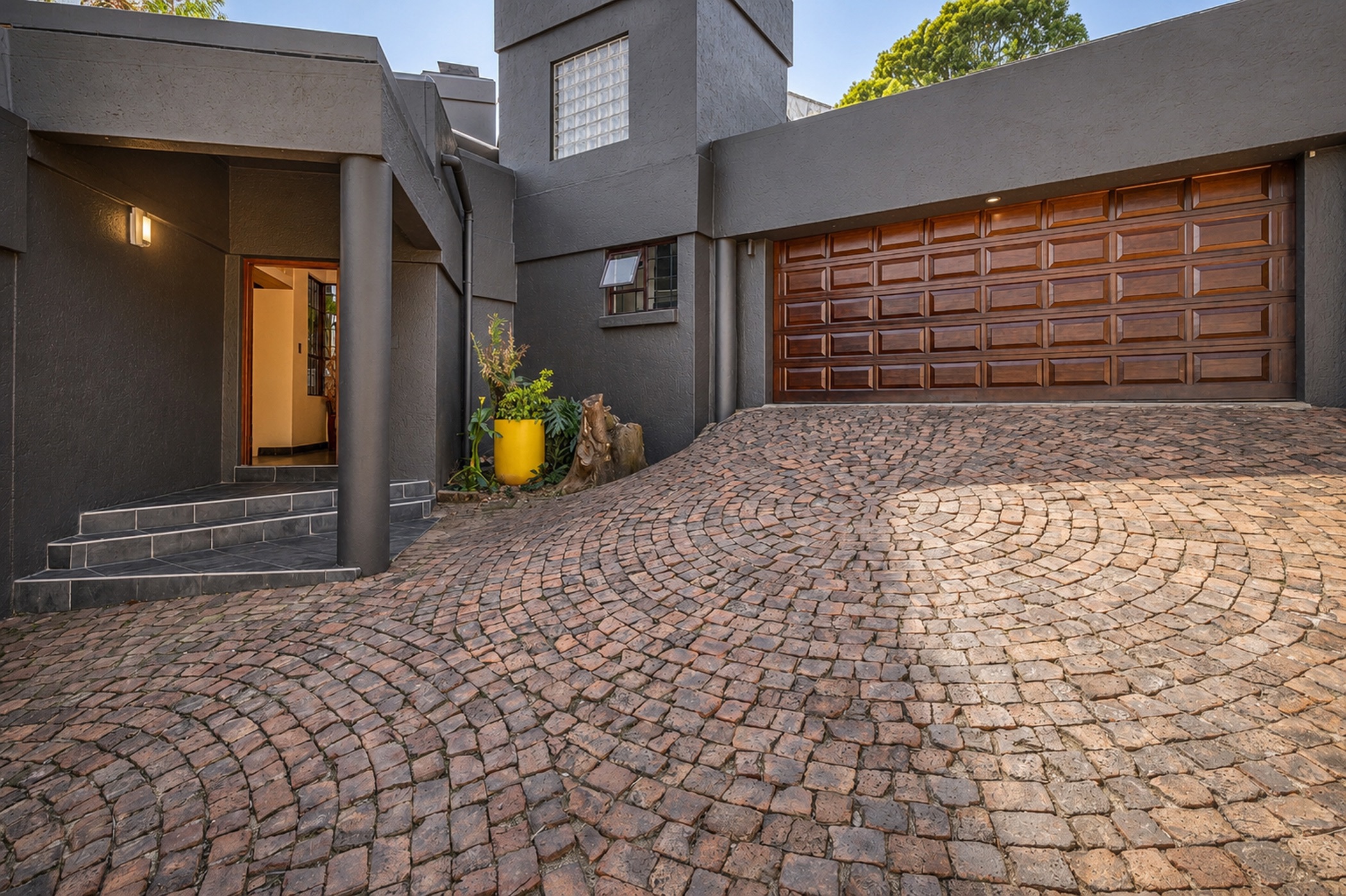 House for sale in Waterkloof Ridge - PT1745962