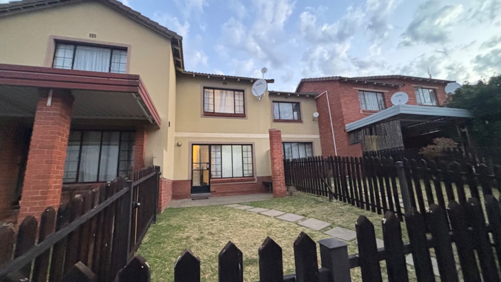 Apartment for sale in Hillside, Bloemfontein - 1BX1747554 Apartment for sale in Hillside, Bloemfontein - 1BX1747554