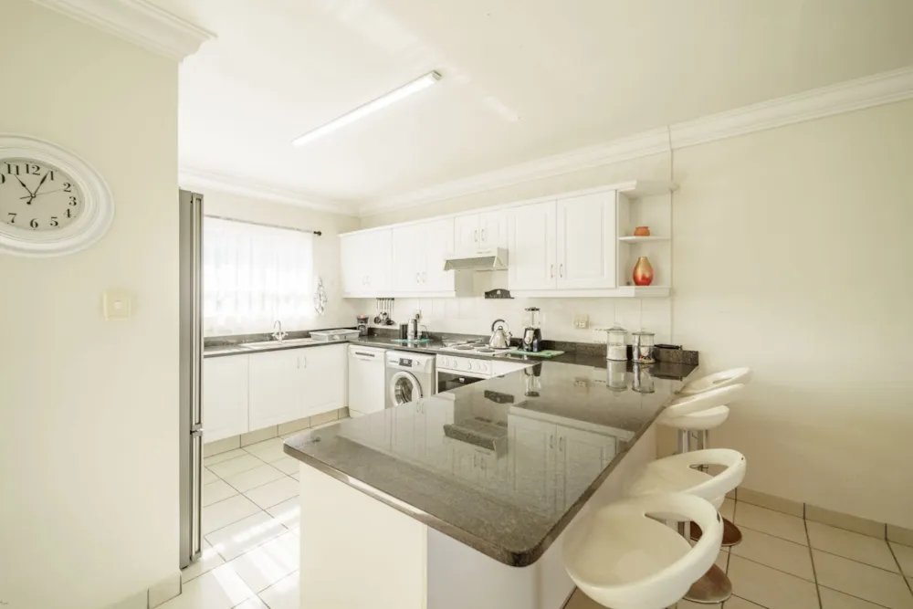 Apartment for sale in Willard Beach - 1BD1745099