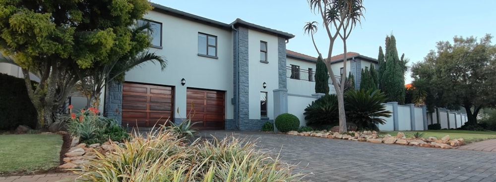 Security estate home for sale in Midstream Estate - CN1744008 Security estate home for sale in Midstream Estate - CN1744008