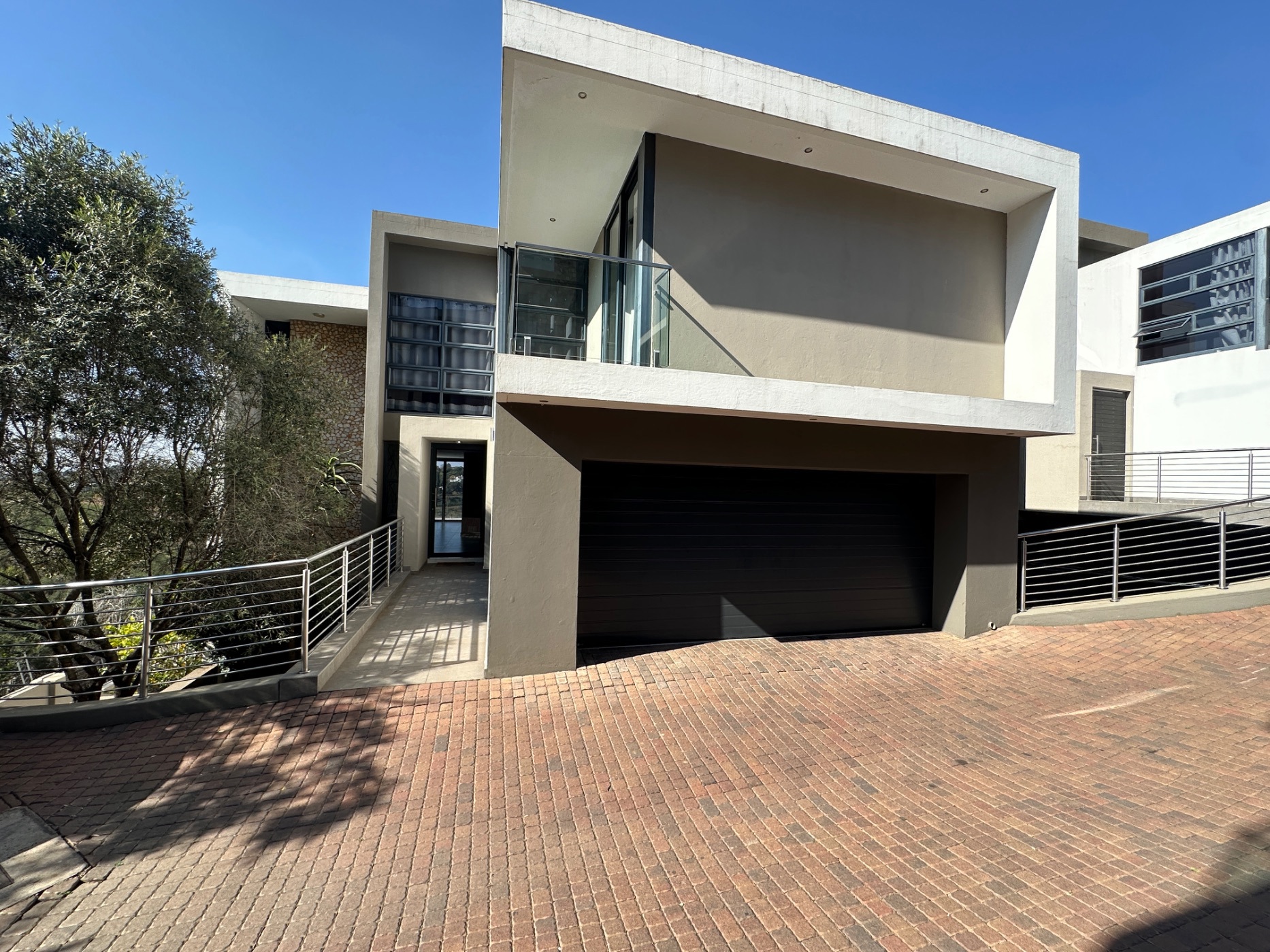 Apartment for sale in Waterkloof Ridge - PT1744729