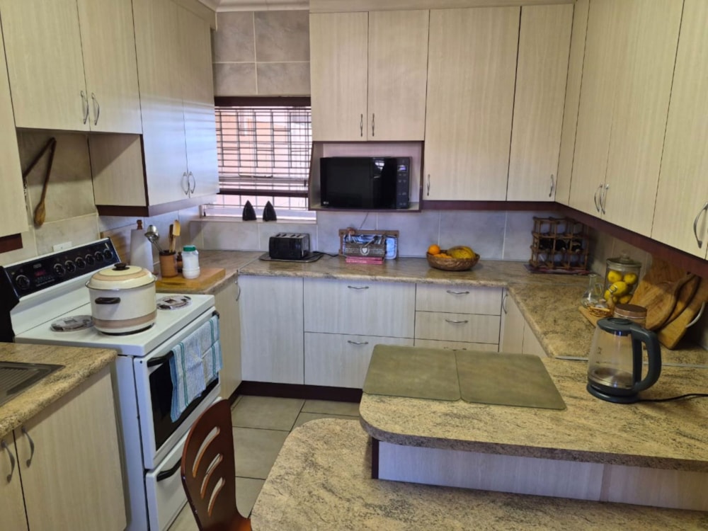 Townhouse for sale in Dagbreek, Welkom - 1WM1745936 Townhouse for sale in Dagbreek, Welkom - 1WM1745936