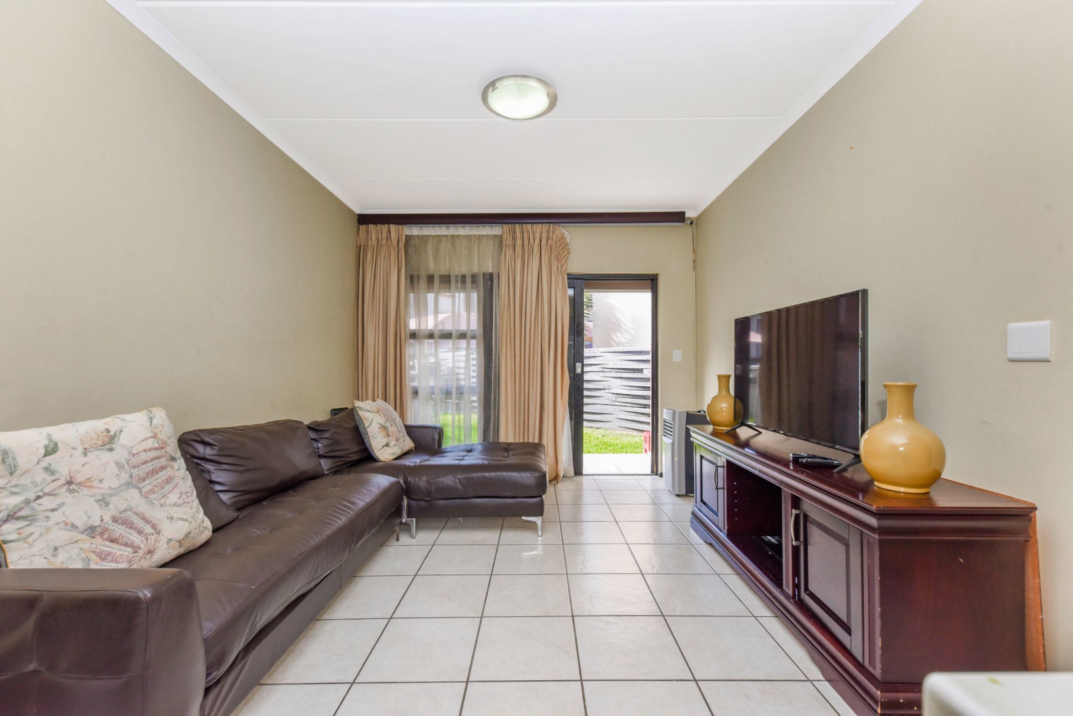 Apartment for sale in North Riding - FW1745759