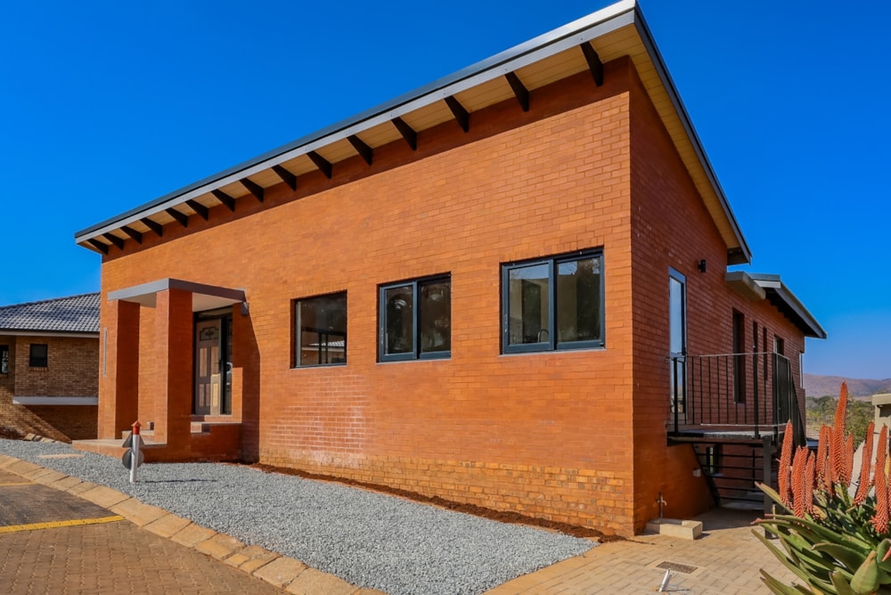 House for sale in Magalies Golf Estate - 1HR1745362 House for sale in Magalies Golf Estate - 1HR1745362