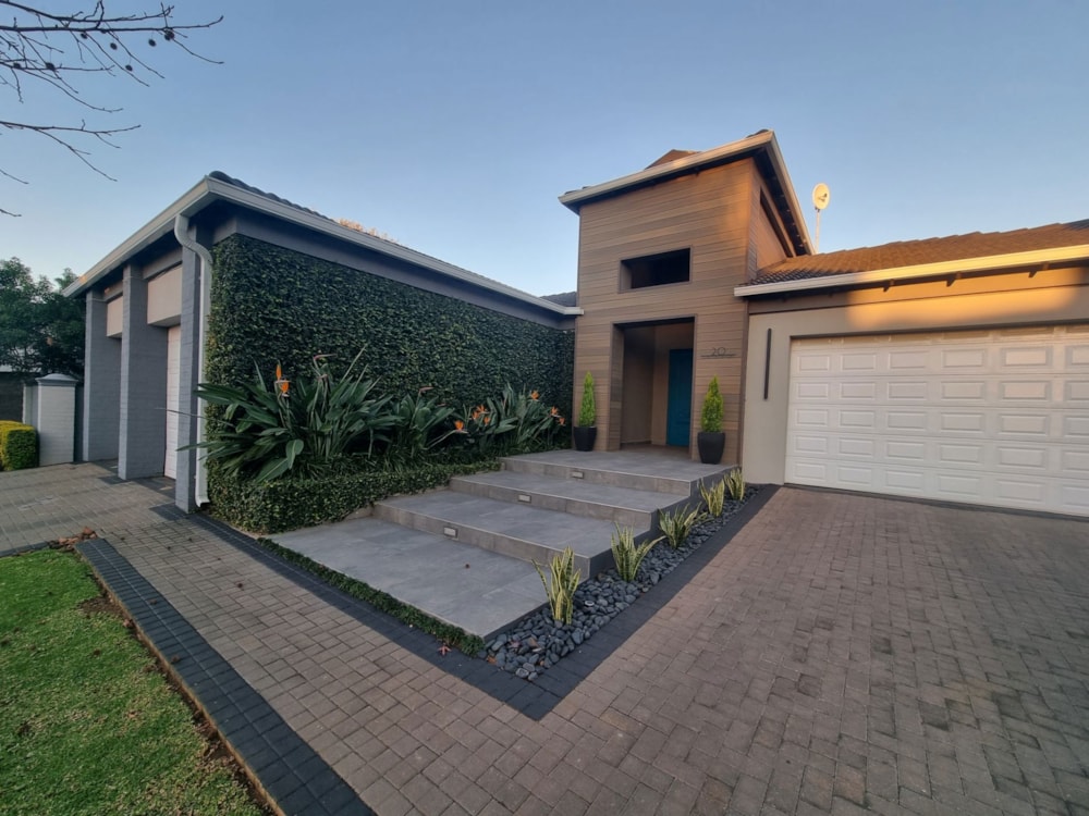 House for sale in Midstream Estate - CN1658742 House for sale in Midstream Estate - CN1658742
