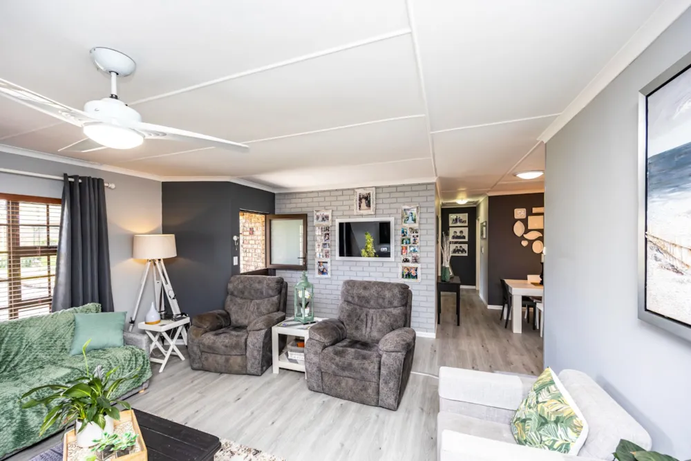 Townhouse for sale in Gonubie - 1EZ1729783