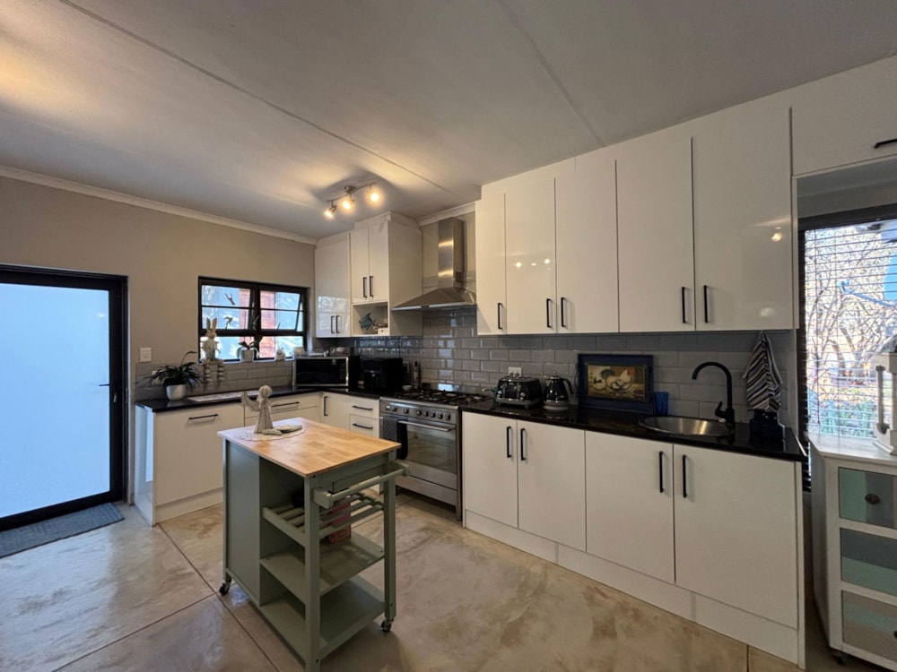House to rent in Hoedspruit Wildlife Estate - 1HS1745008 House to rent in Hoedspruit Wildlife Estate - 1HS1745008
