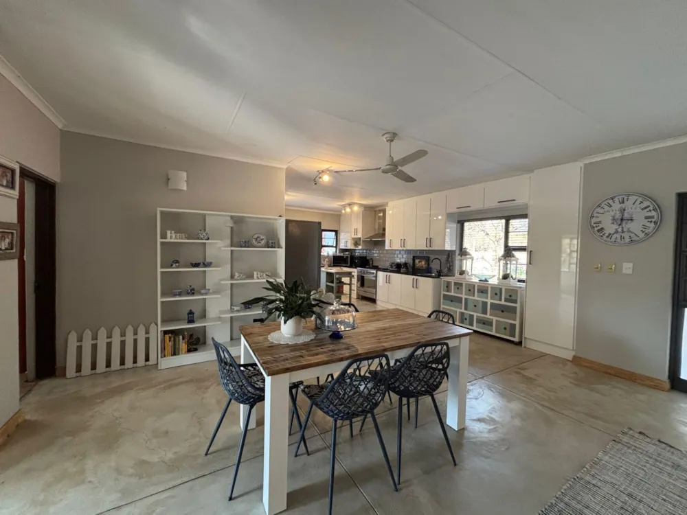House let in Hoedspruit Wildlife Estate - 1HS1745008 House let in Hoedspruit Wildlife Estate - 1HS1745008