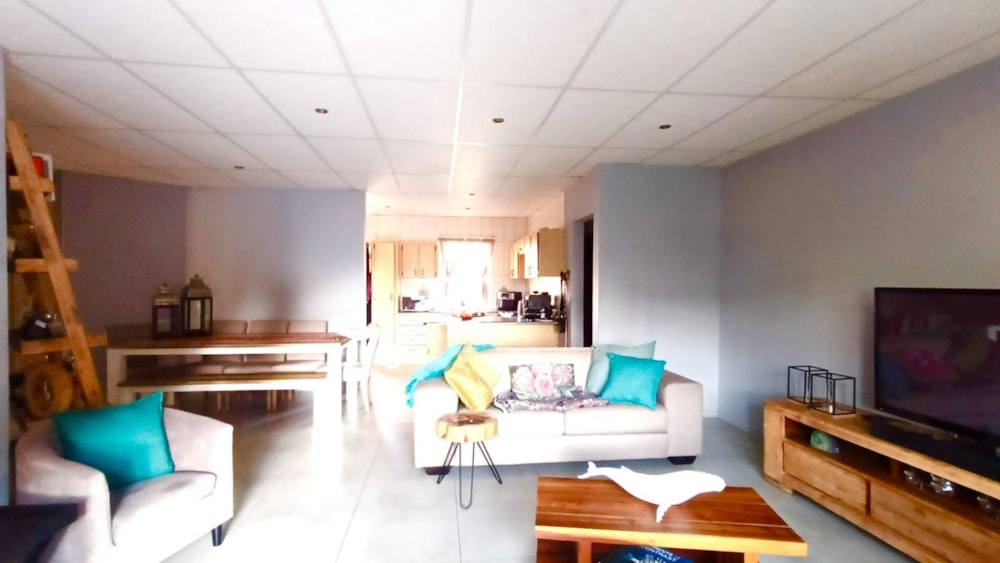 Townhouse to rent in Langenhovenpark - 1BX1746819 Townhouse to rent in Langenhovenpark - 1BX1746819