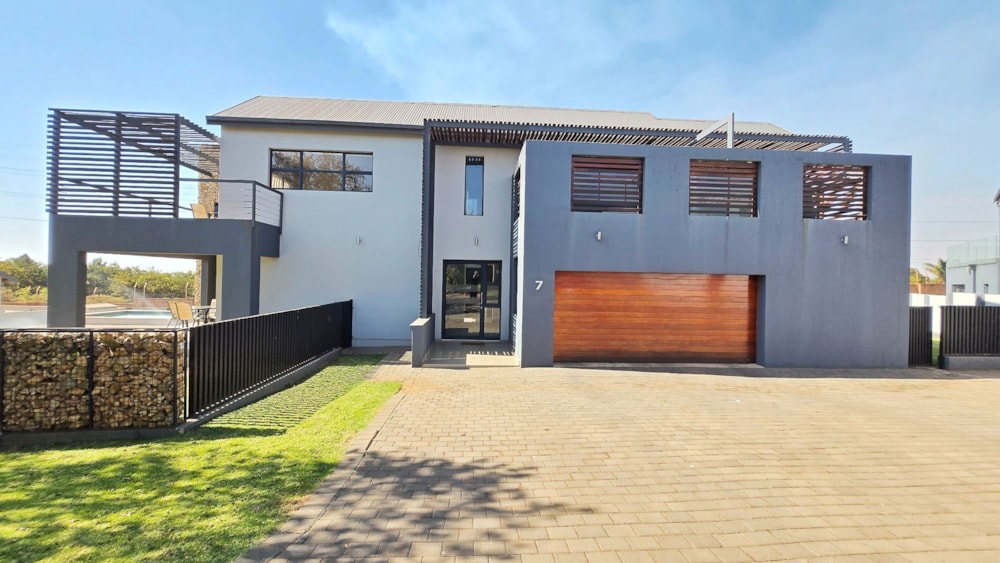 Double-storey house for sale in The Hills - PT1746652 Double-storey house for sale in The Hills - PT1746652