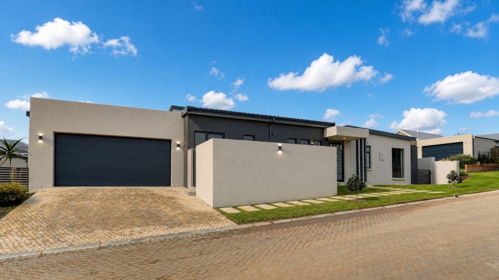 Security estate home for sale in Kraaibosch Park - GEO1746104 Security estate home for sale in Kraaibosch Park - GEO1746104