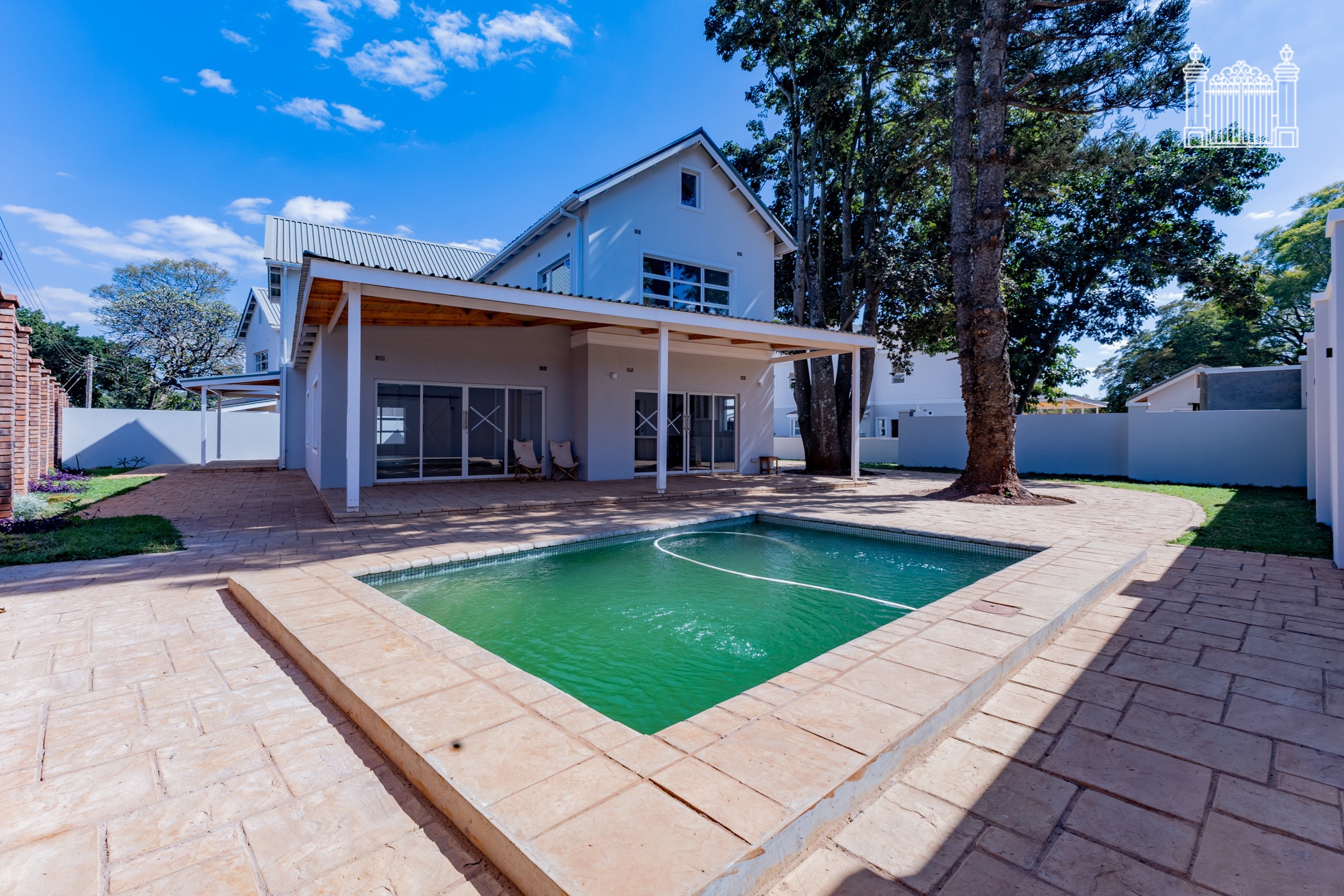 Double-storey cluster for sale in Vainona, Zimbabwe - 3ZB1746110