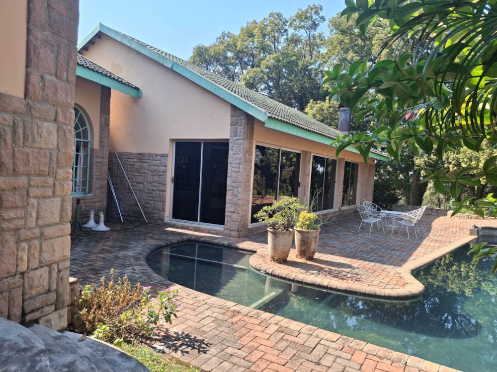 Fruit farm for sale in Lushof A H - 1TA1692353 Fruit farm for sale in Lushof A H - 1TA1692353