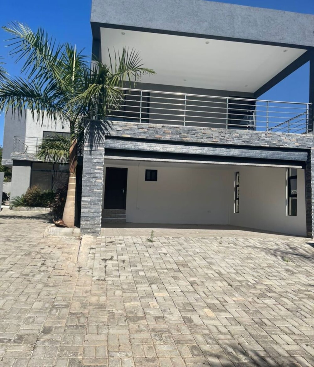 Townhouse to rent in Roma, Zambia - 3ZA1695163 Townhouse to rent in Roma, Zambia - 3ZA1695163