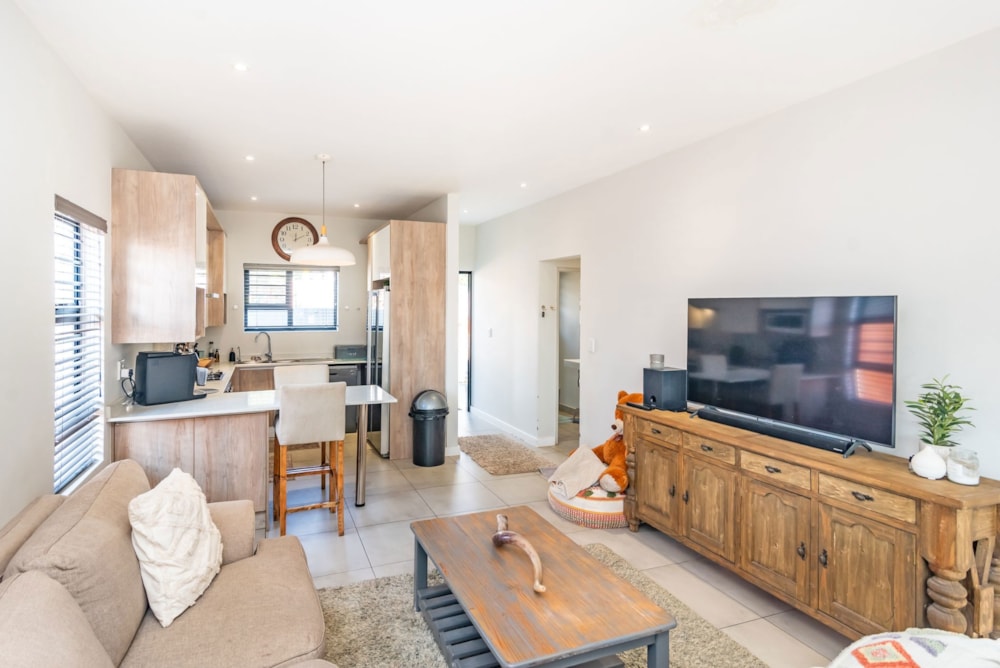 Townhouse for sale in Pinehaven - 1KR1746202