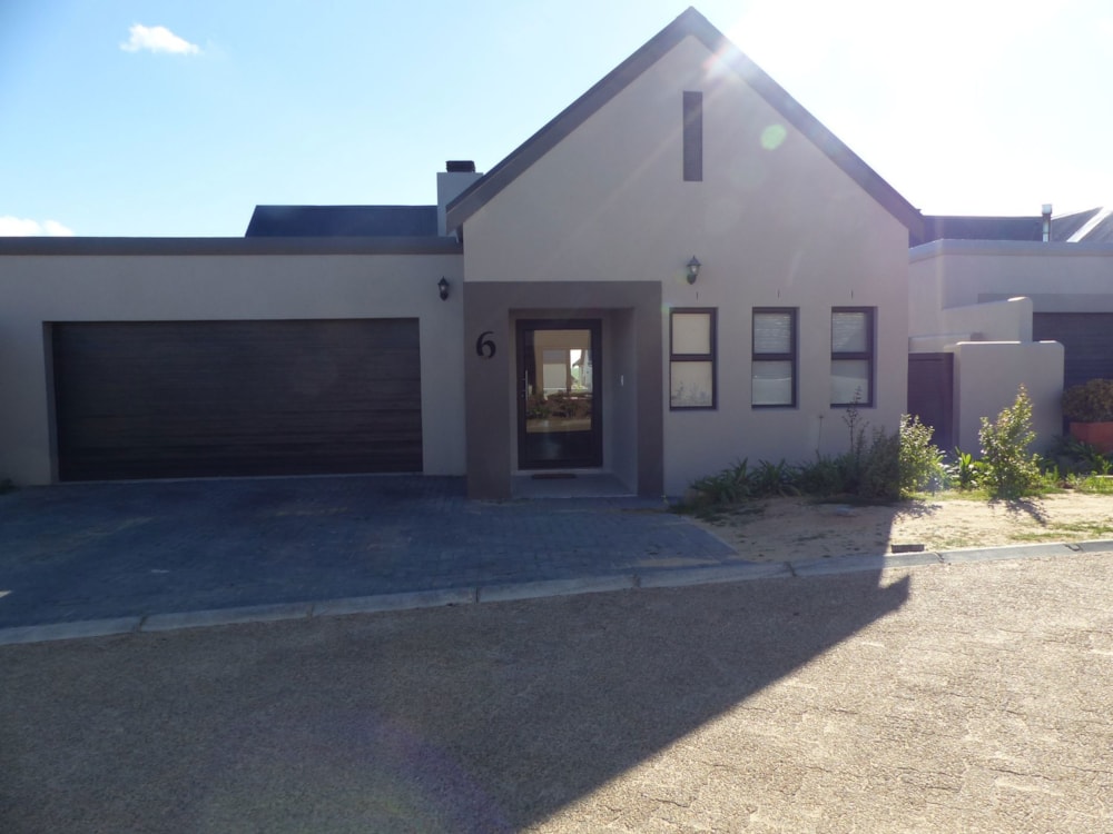 House to rent in Mount Royal Golf & Country Estate - 1SJ1746972 House to rent in Mount Royal Golf & Country Estate - 1SJ1746972
