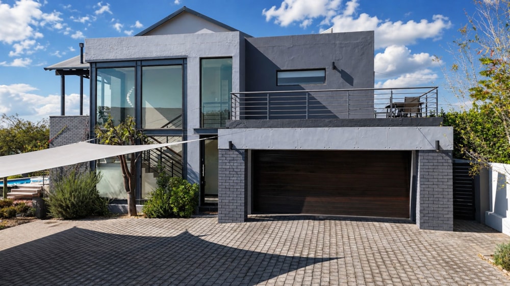Double-storey house for sale in Copperleaf - 1CU1745076 Double-storey house for sale in Copperleaf - 1CU1745076