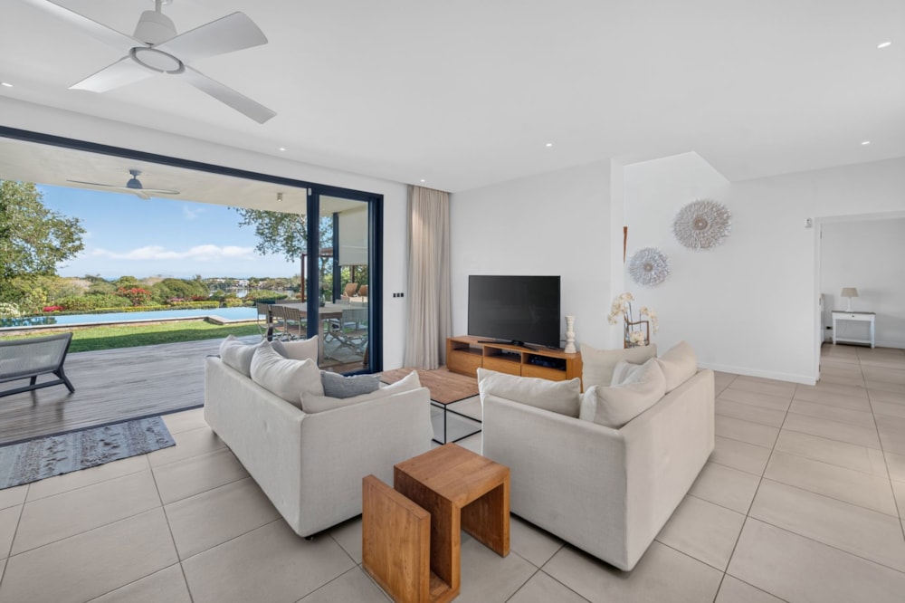 Double-storey house for sale in Tamarin, Mauritius - MUR1711622