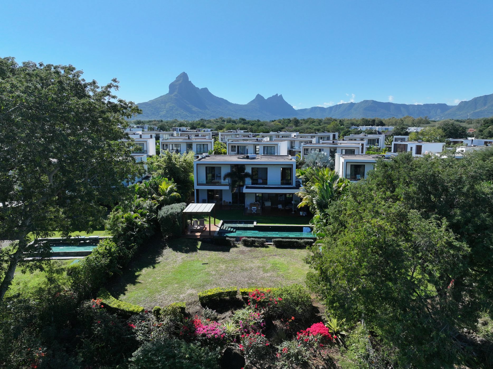 Double-storey house for sale in Tamarin, Mauritius - MUR1711622