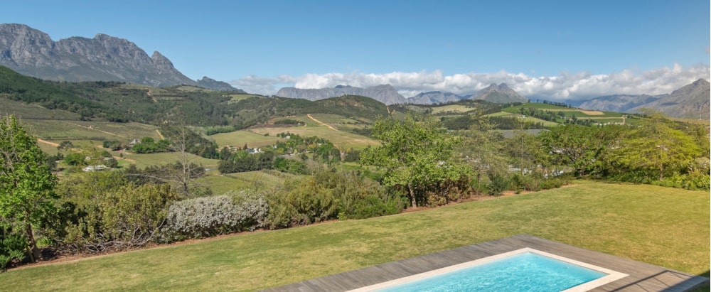 Wine farm for sale in Stellenbosch Farms - ST1713589 Wine farm for sale in Stellenbosch Farms - ST1713589