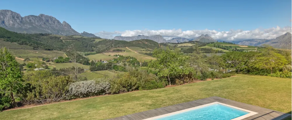 Wine farm for sale in Stellenbosch Farms - ST1713589 Wine farm for sale in Stellenbosch Farms - ST1713589