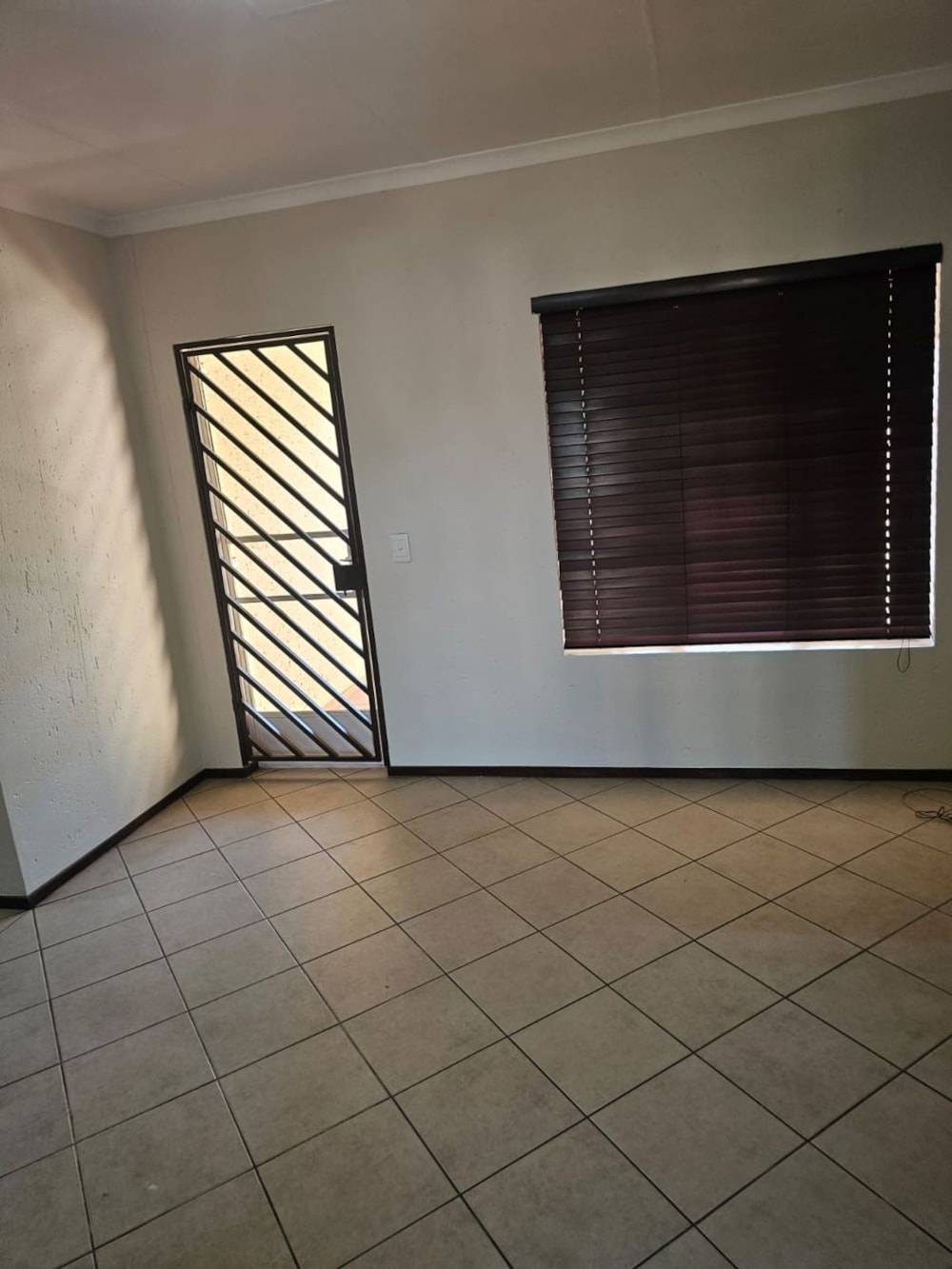 Apartment for sale in Brentwood Park, Benoni - EN1745035 Apartment for sale in Brentwood Park, Benoni - EN1745035