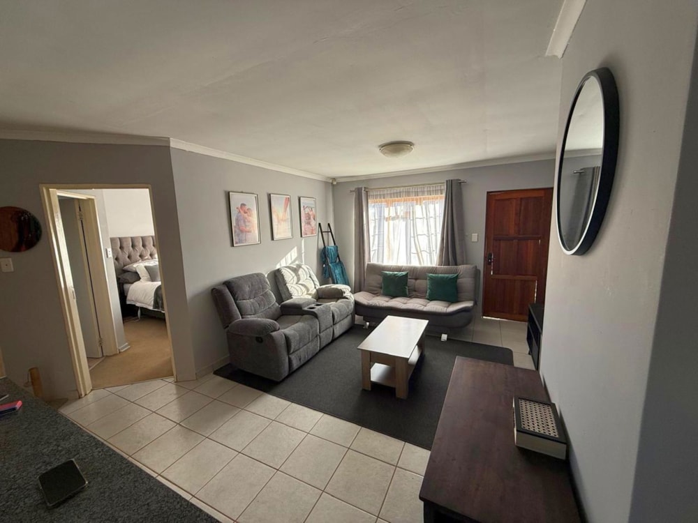 Townhouse to rent in Langenhovenpark - 1BX1744944 Townhouse to rent in Langenhovenpark - 1BX1744944
