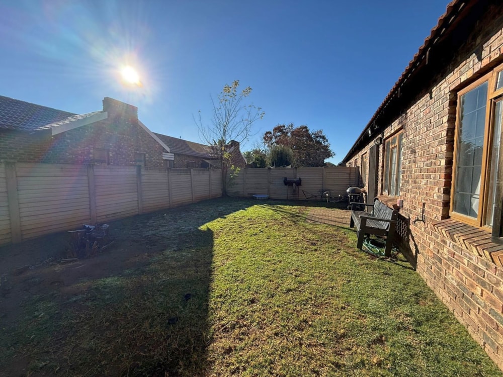 Townhouse to rent in Langenhovenpark - 1BX1744944 Townhouse to rent in Langenhovenpark - 1BX1744944